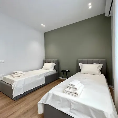 George Apartments2023