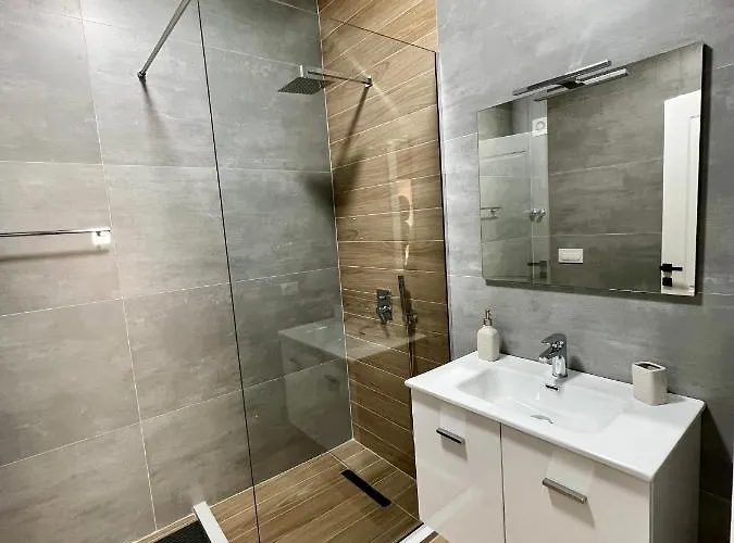 George Apartments2023 * Korce