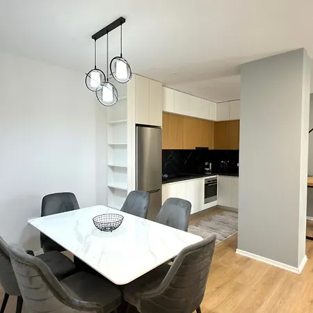 George Apartments2023 * Korça